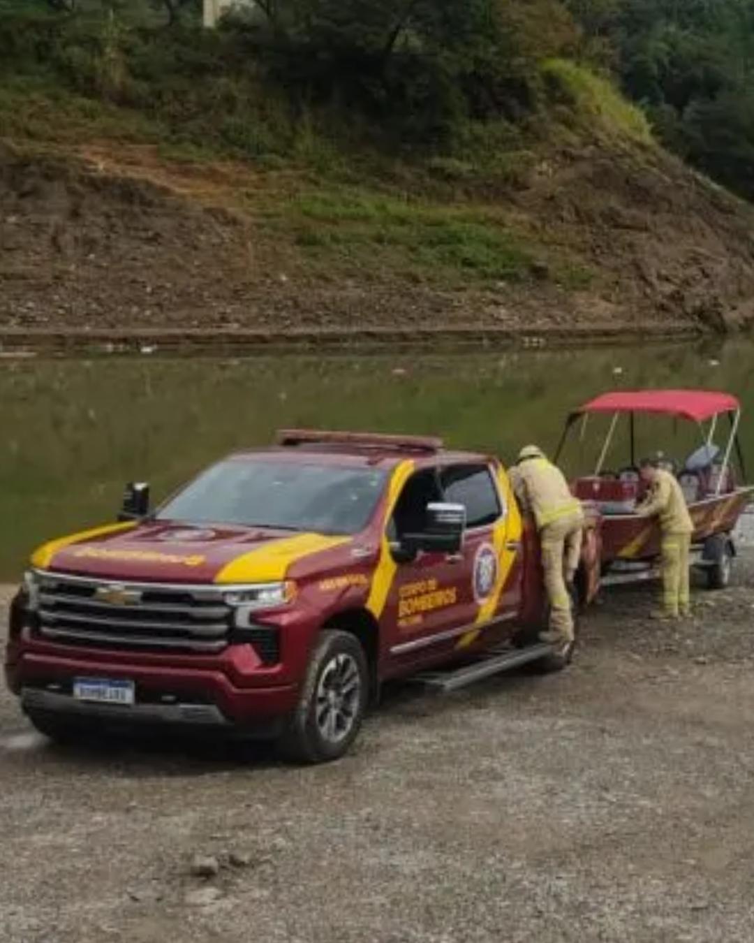 Corpo de motorista desaparecido na Represa do Capivari é encontrado pelos bombeiros em Campina Grande do Sul