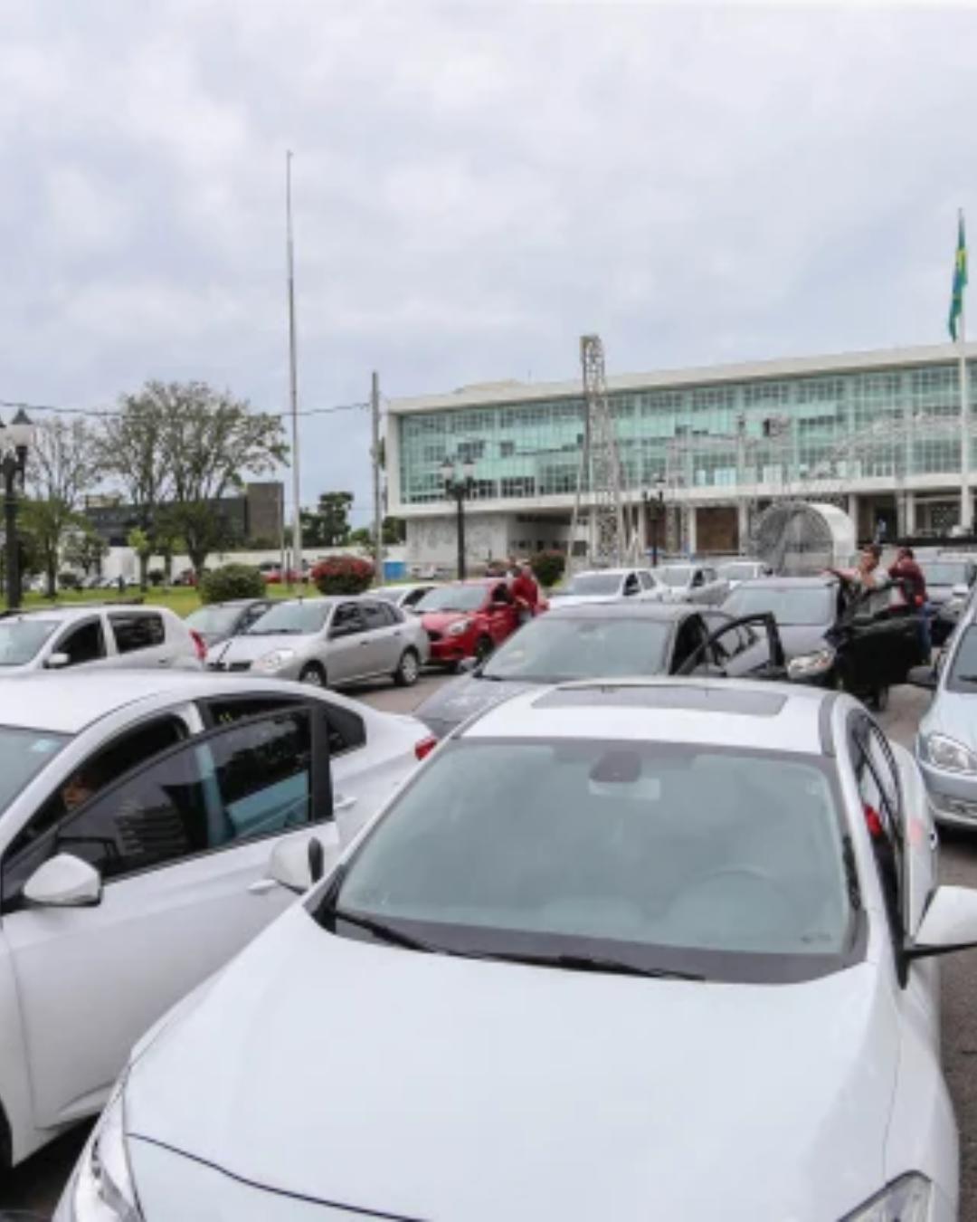 Motoristas de aplicativo em Curitiba protestam contra pontos do PL 152/2025