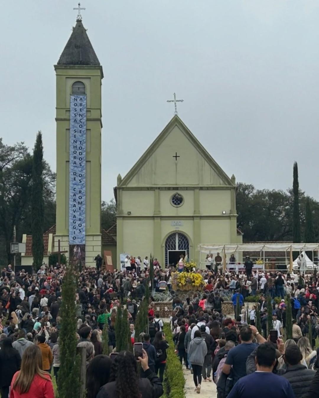 Colombo celebra nesta terça-feira (26) o feriado municipal de Nossa Senhora do Caravaggio