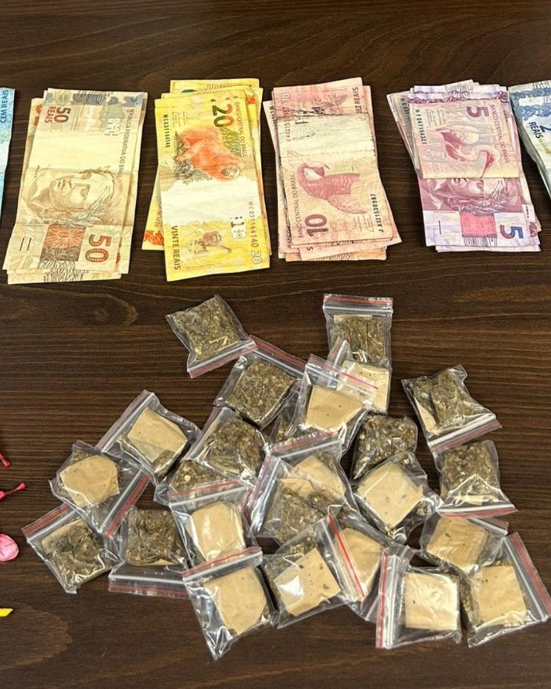 Homem é preso em flagrante por tráfico de drogas com R$ 765 e entorpecentes em Araucária