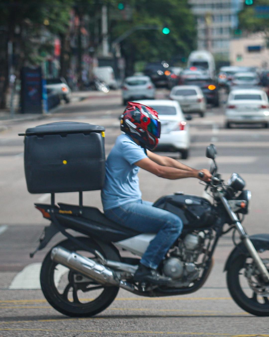 Isenção de IPVA impulsiona crescimento de 20% no número de motocicletas no Paraná em um ano