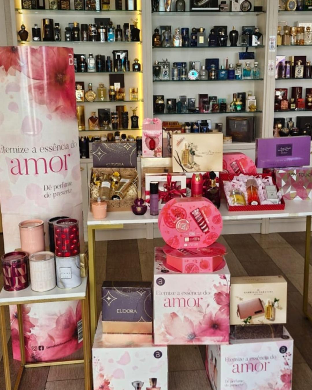 Joop Cosméticos prepara sábado especial com coquetel, brindes e opções de presentes para o Dia das Mães
