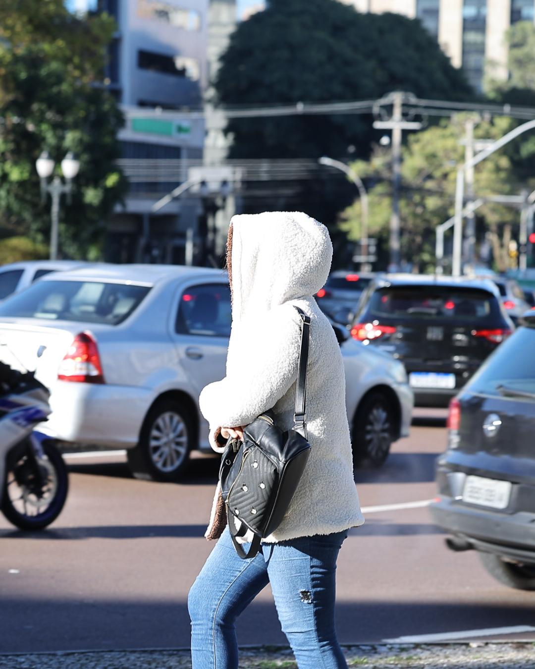 Paraná registra menores temperaturas de 2026 e frio deve perder força na quarta-feira (13)