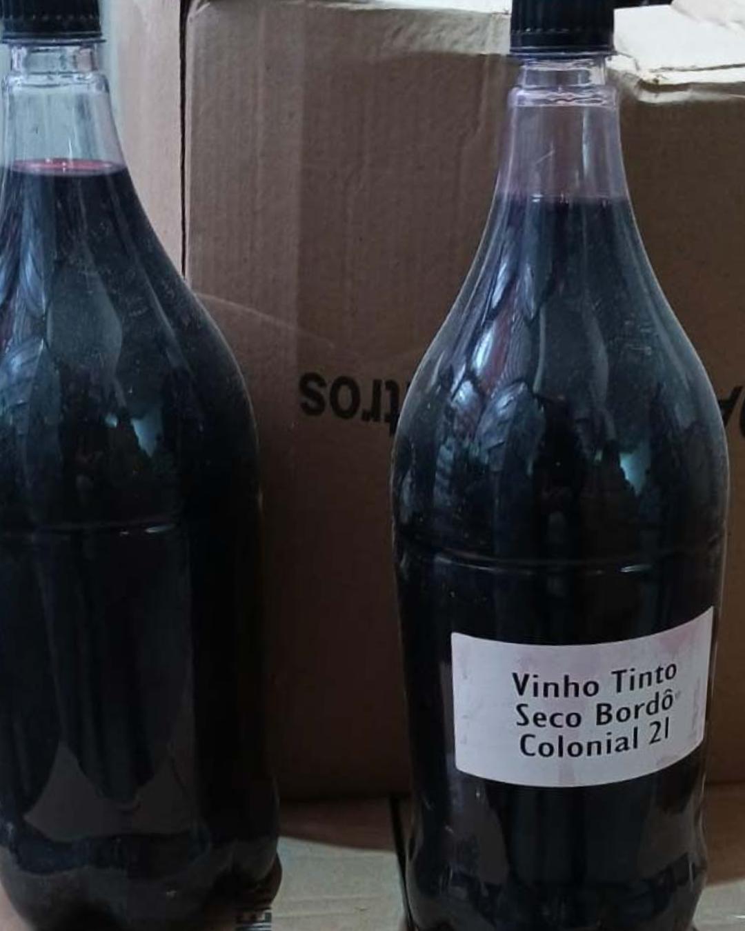 Polícia Civil apreende 8,4 mil garrafas de vinho falsificadas em Curitiba