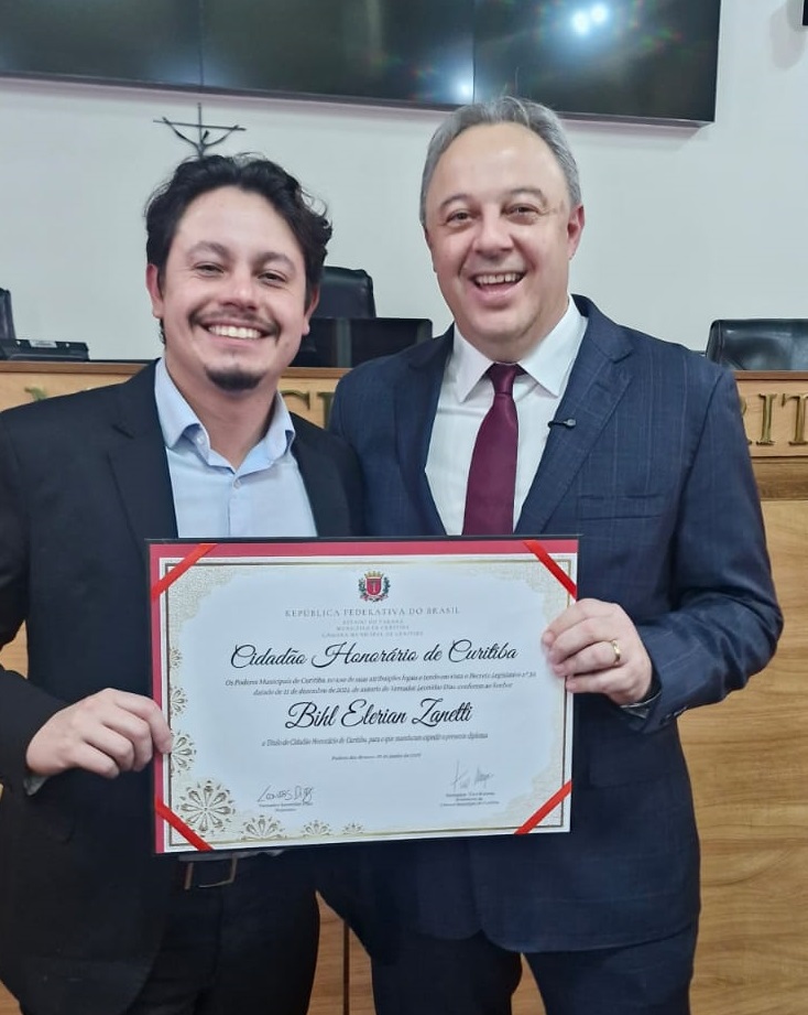 Bihl Zanetti recebe Cidadania Honorária de Curitiba em sessão solene na Câmara Municipal