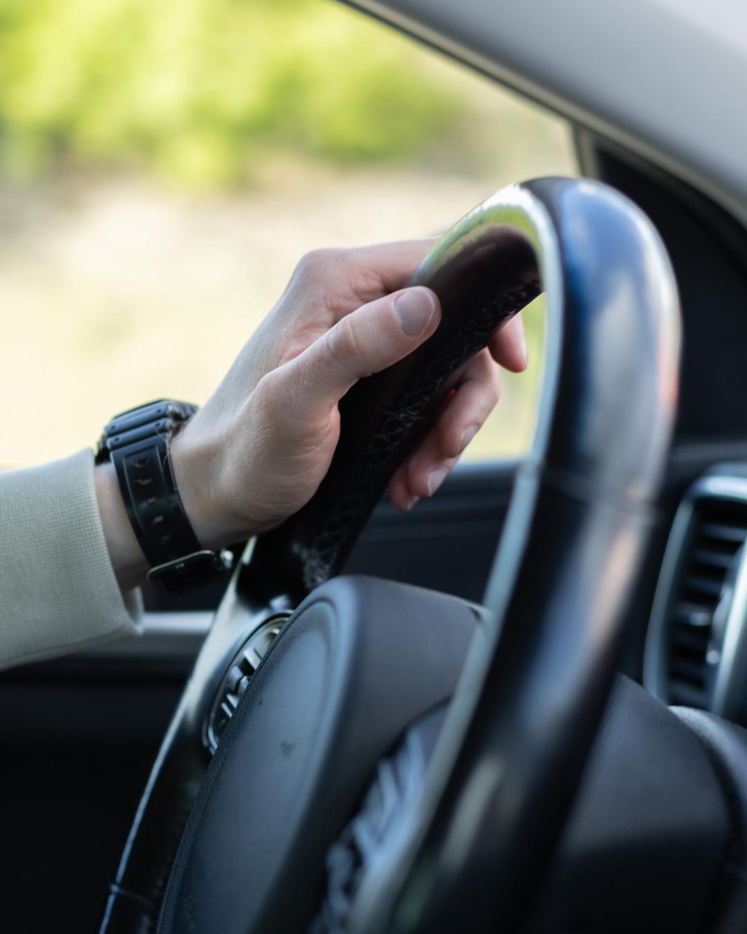 Lei permite renovação automática da CNH para motoristas sem infrações e traz novas regras para exames médicos