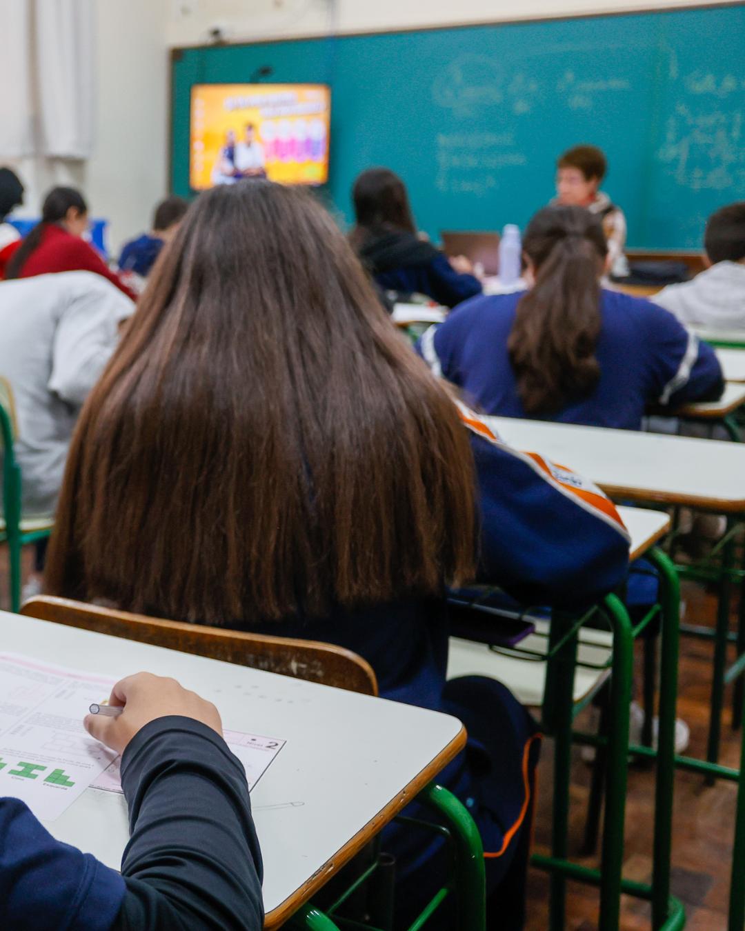 Paraná é pioneiro no Brasil ao implementar ensino de previdência social nas escolas públicas