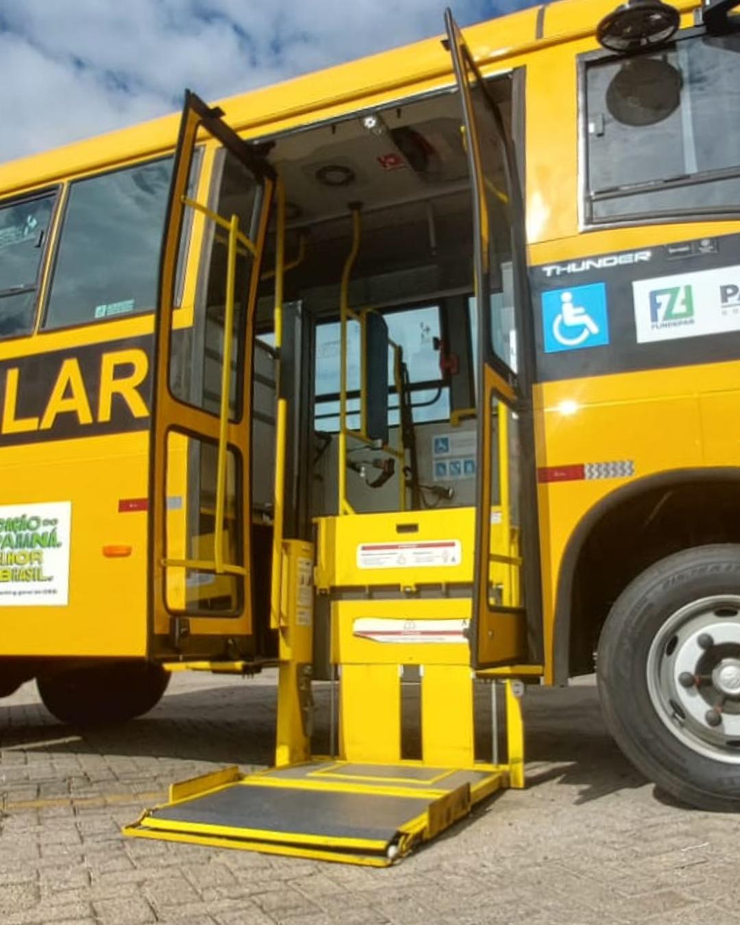 Transporte escolar adaptado atende cerca de 140 estudantes em Araucária