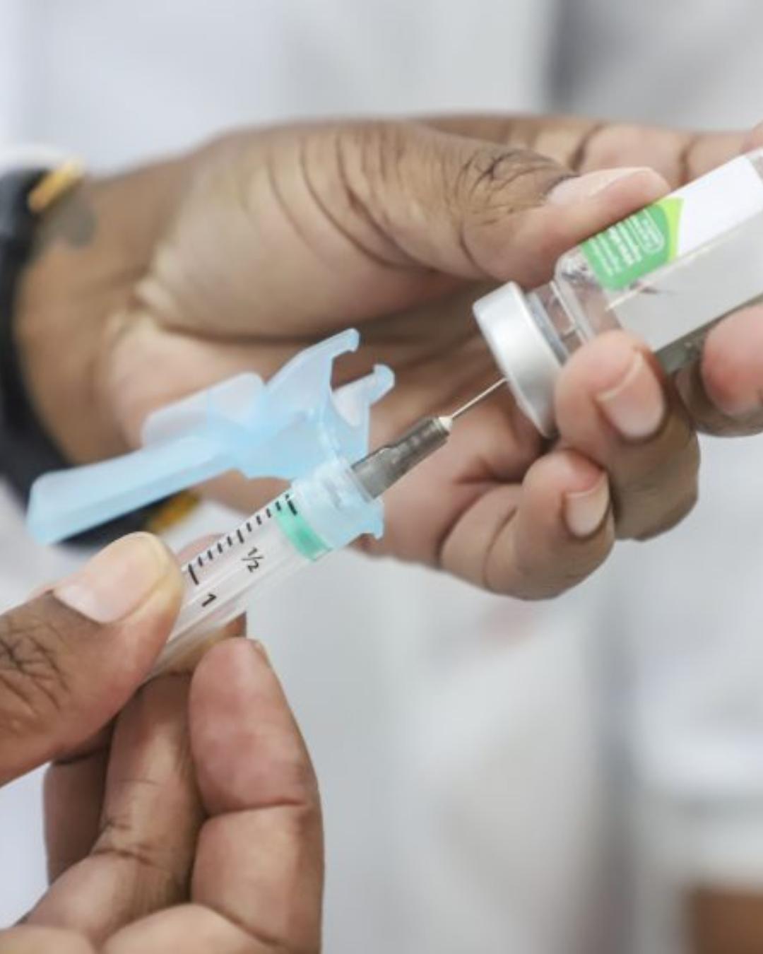 Vacinas contra gripe disponíveis em 109 unidades de saúde em Curitiba a partir desta segunda-feira (29)