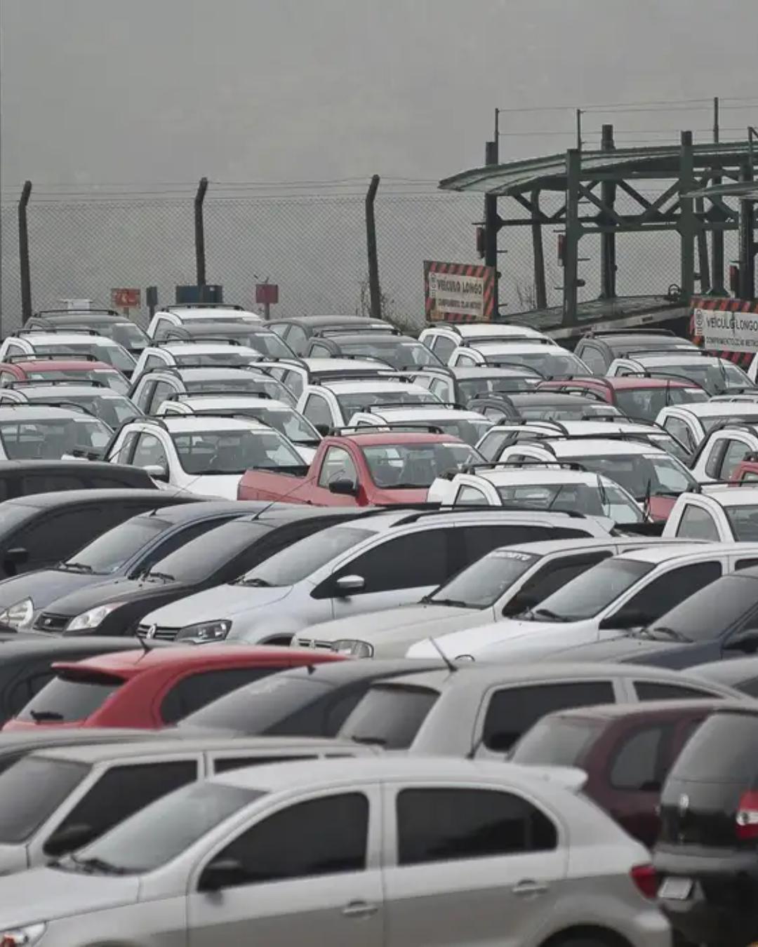 Vendas de veículos novos sobem 15% até maio, com destaque para elétricos e híbridos