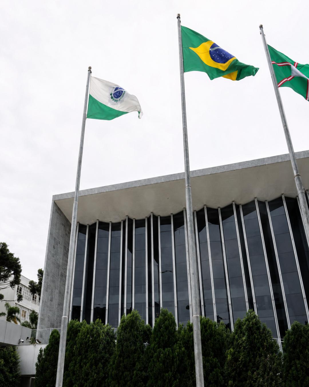 Assembleia do Paraná debate projeto que obriga hospitais a informar dados sobre abortos