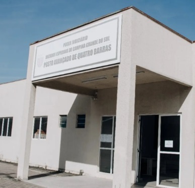 Sede do Poder Judiciário de Quatro Barras, onde também passaram a tramitar questões relacionadas às consequências da tragédia