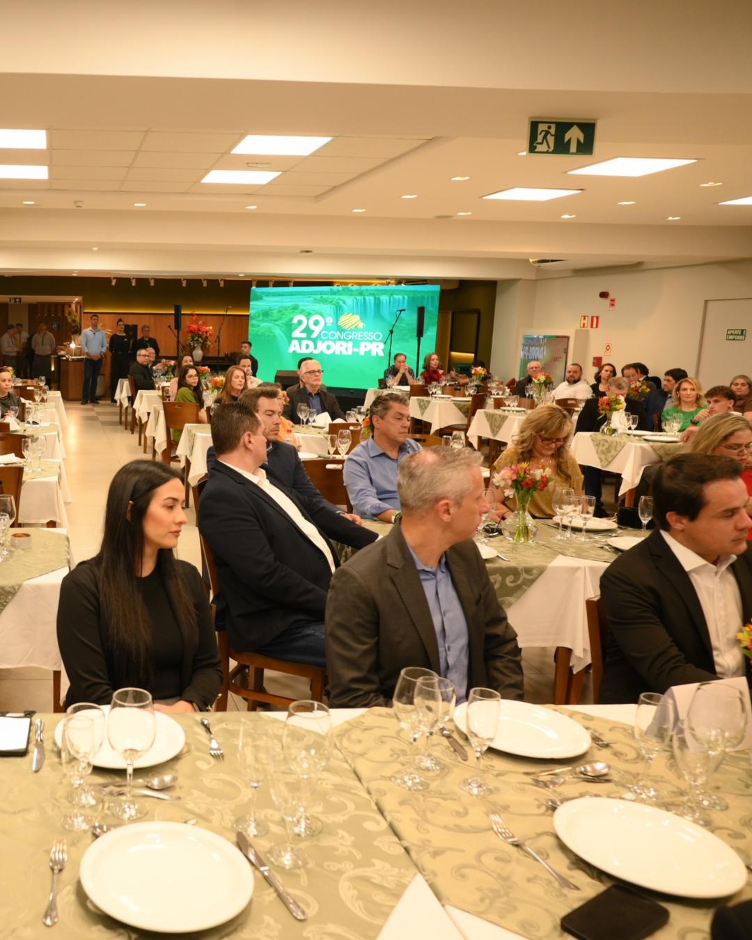 29º Congresso da Adjori-PR debate desafios da imprensa regional e elege nova diretoria