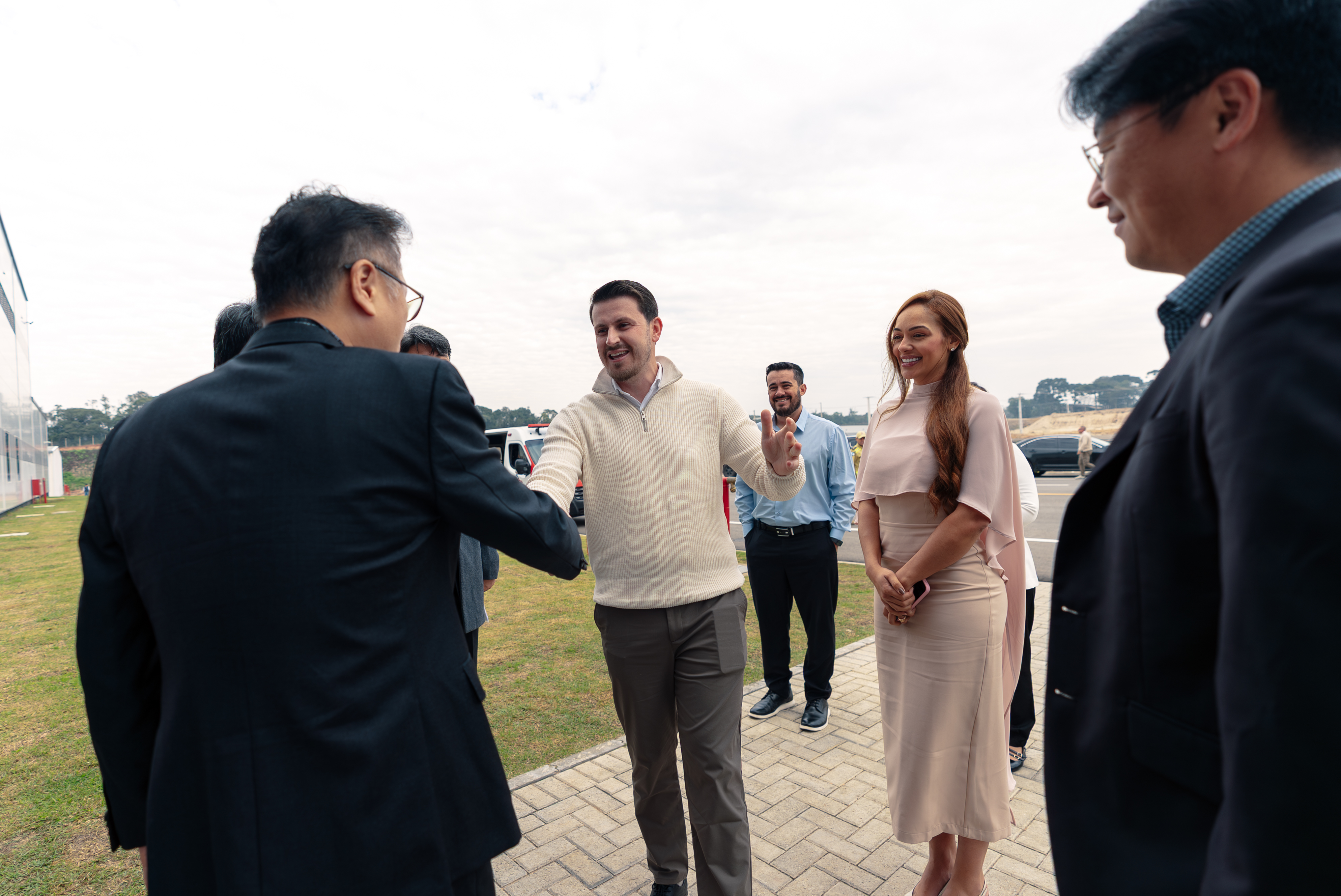LG inicia operação de fábrica em Fazenda Rio Grande após parceria entre Estado e município