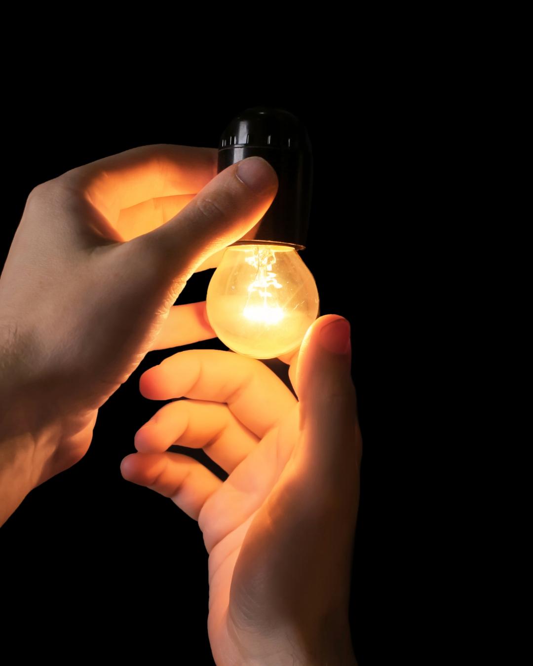 Contas de luz terão aumento em setembro com manutenção da bandeira tarifária amarela