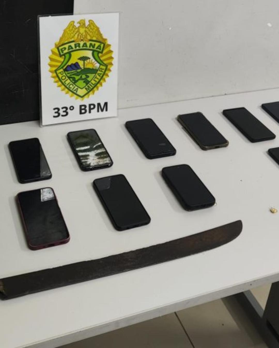 Dupla é presa por roubo de celulares de trabalhadores no centro de Curitiba