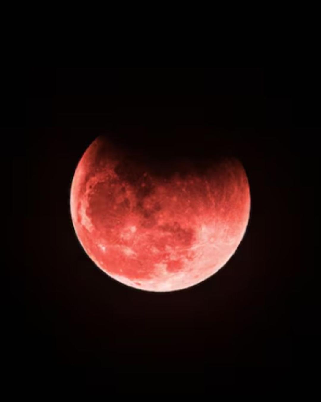Eclipse lunar parcial poderá ser visto em todo o Brasil na madrugada de sexta-feira (28)