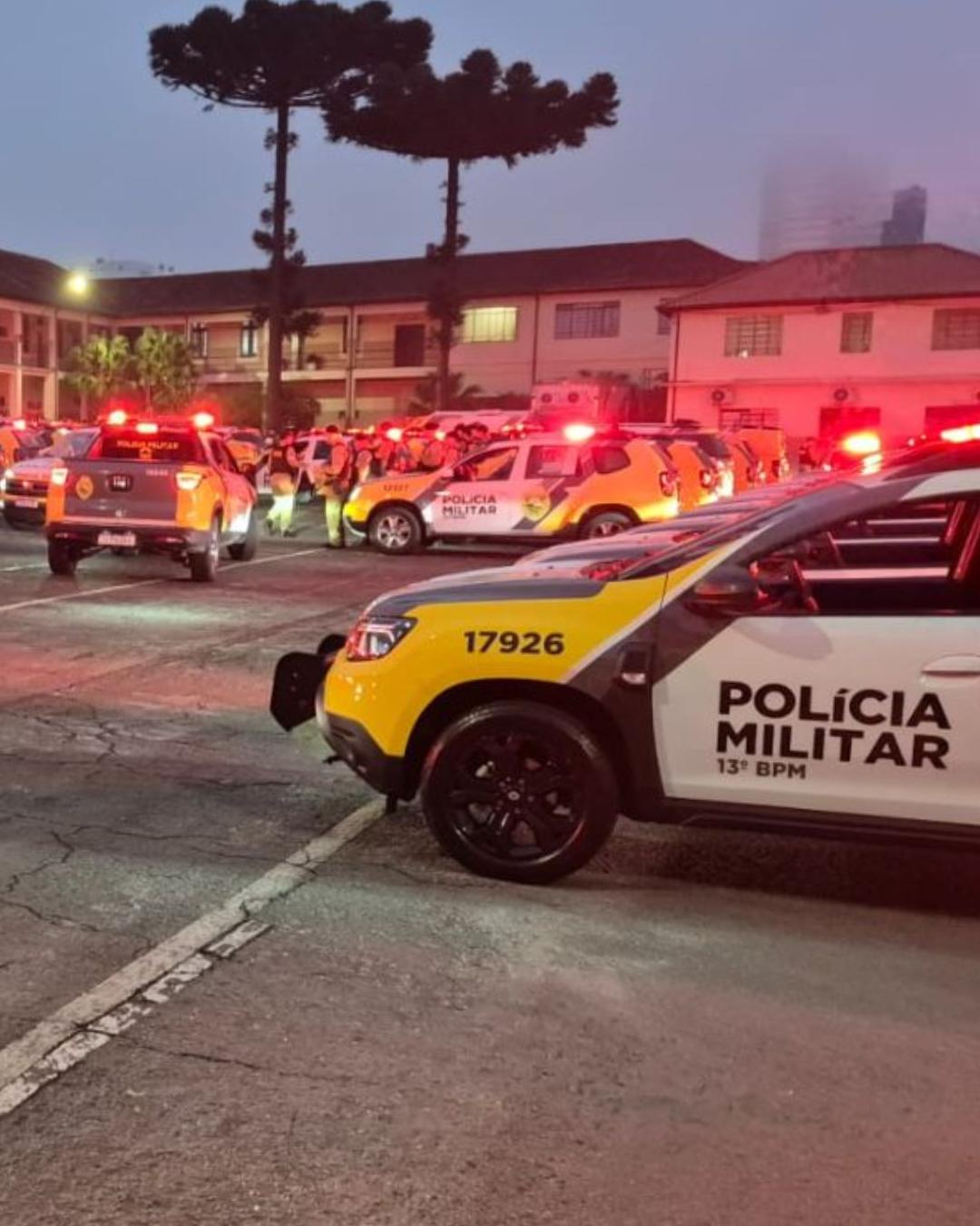 Mais de 200 policiais participam de operação especial nesta segunda-feira em Curitiba