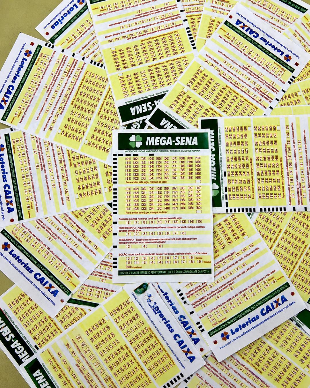 Mega-Sena acumula e próximo prêmio chega a R$ 38 milhões; veja números sorteados