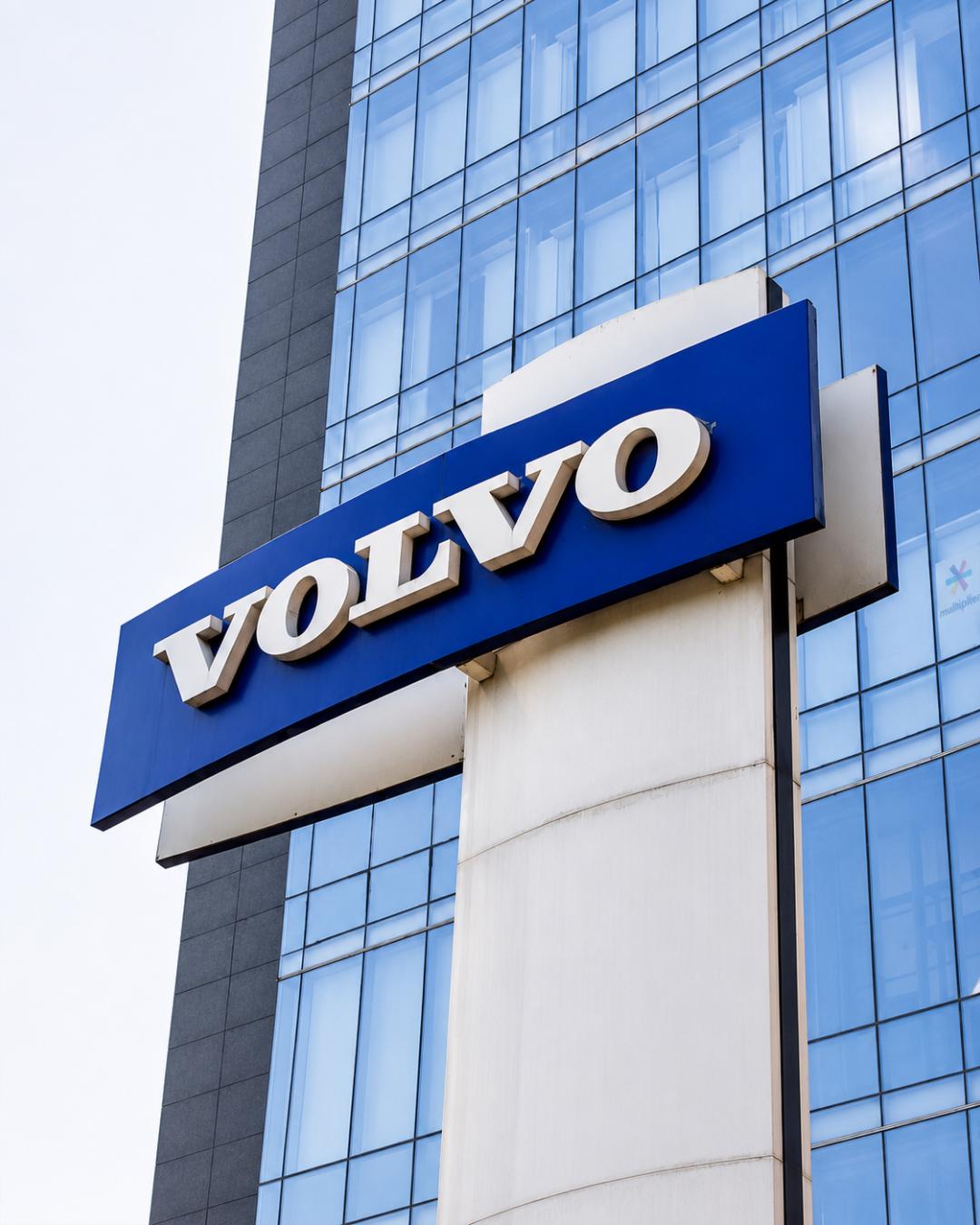 Volvo anuncia cinco vagas de emprego abertas para diversas áreas em Curitiba