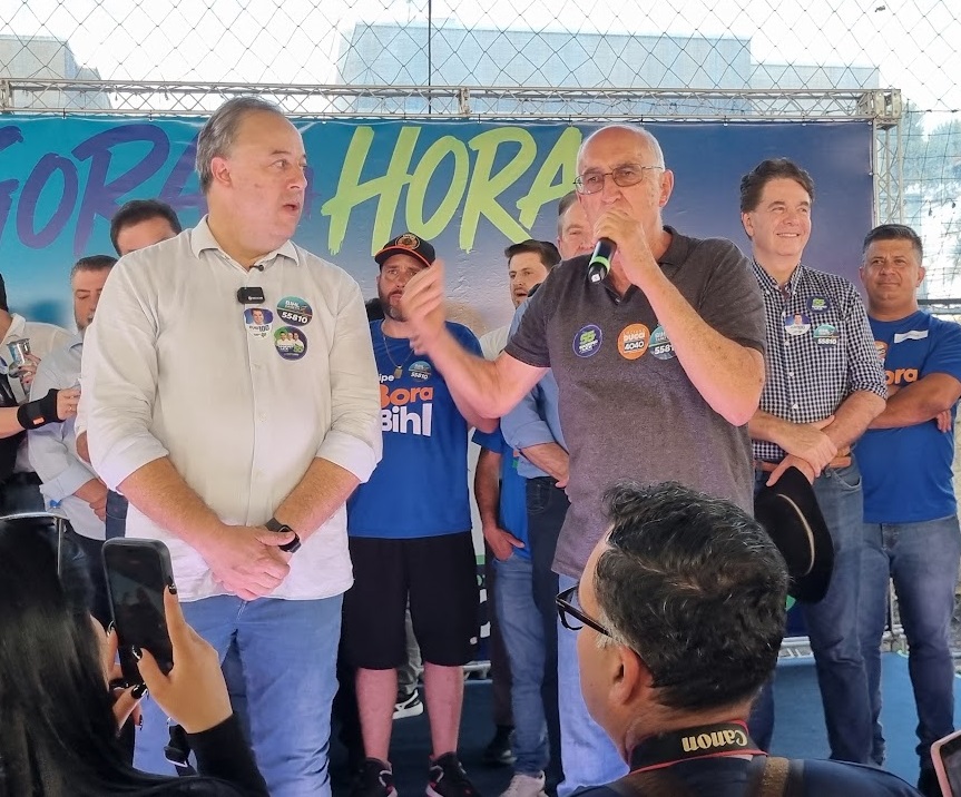 Ao lado de Bihl Zanetti, o prefeito Luiz Assunção fala sobre a parceria construída ao longo dos anos em favor de Campina Grande do Sul