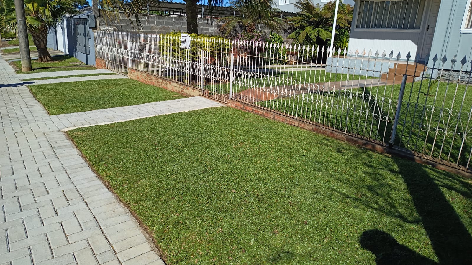 Roçadas seguem cronograma e chegam a diferentes regiões de Campina Grande do Sul