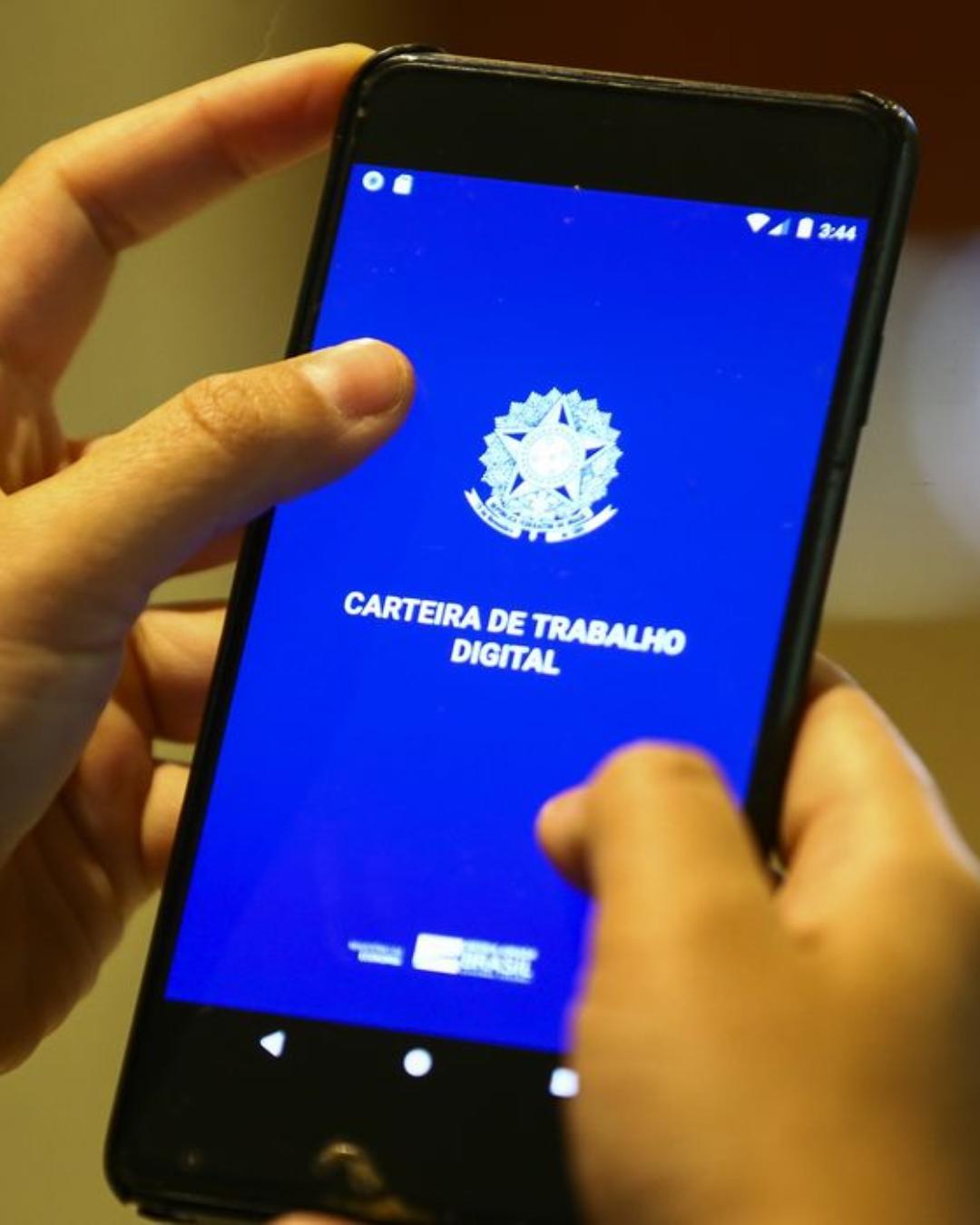 Araucária disponibiliza 237 vagas de emprego com remunerações de até R$ 4 mil; confira os detalhes e como participar