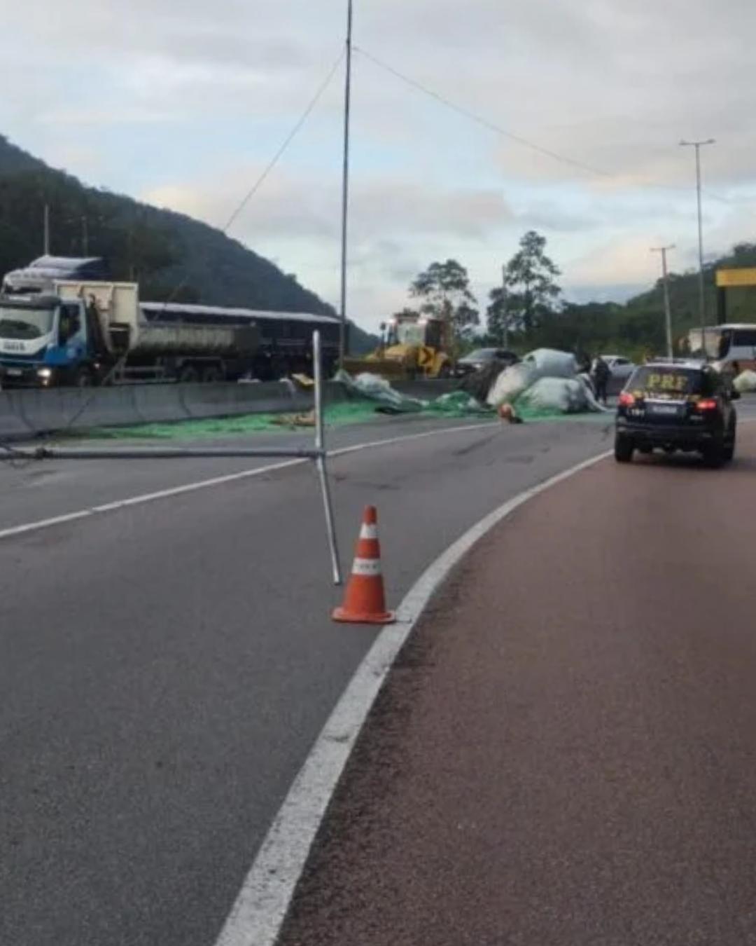 BR-376 terá bloqueios totais em Guaratuba nos dias 22 e 23 de setembro para ajustes de radares