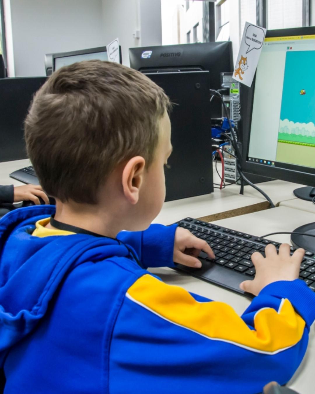 Cadastro escolar para novos alunos começa em 1º de outubro em Curitiba