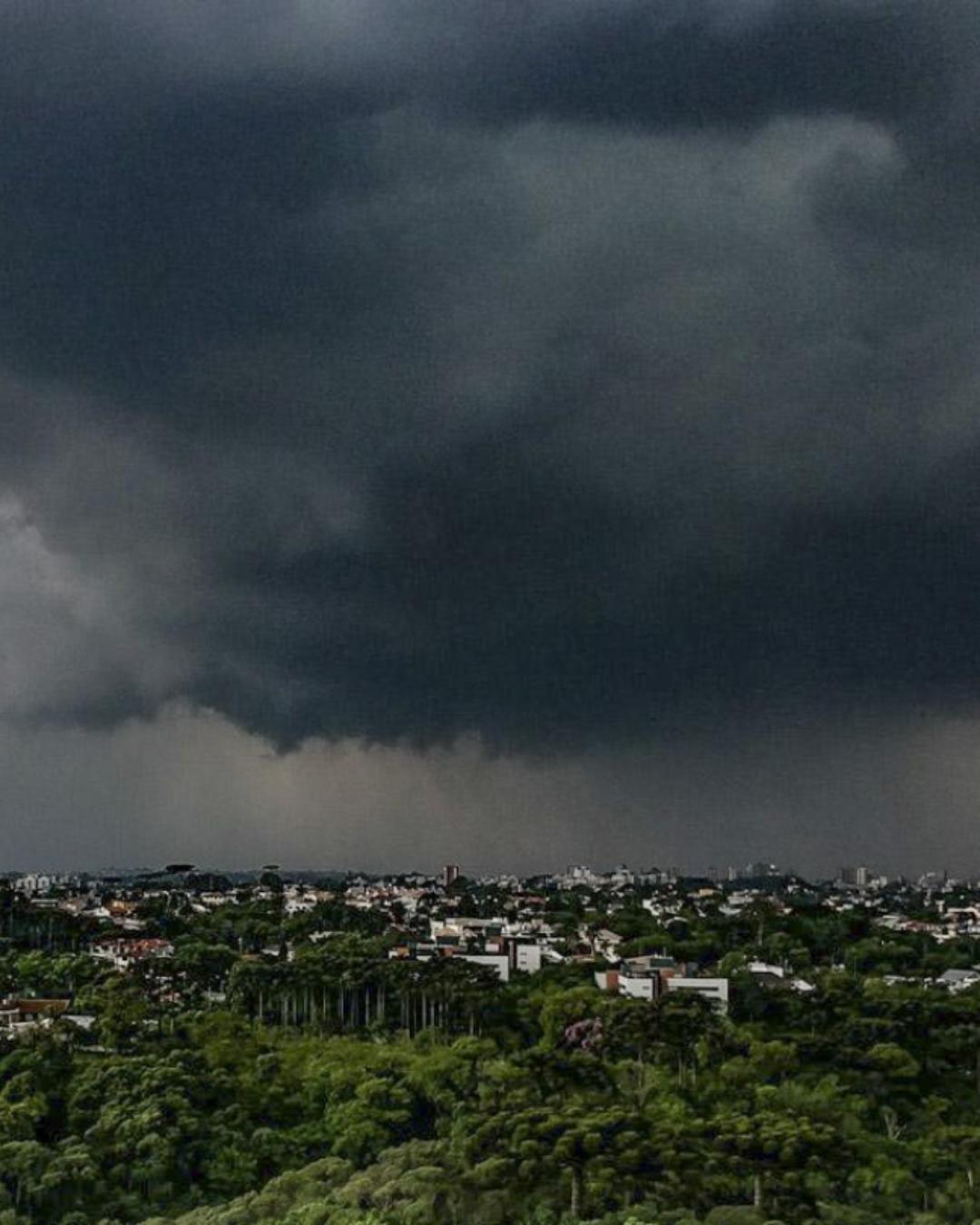 Chuvas e trovoadas devem atingir todo o Paraná a partir desta sexta-feira (4)