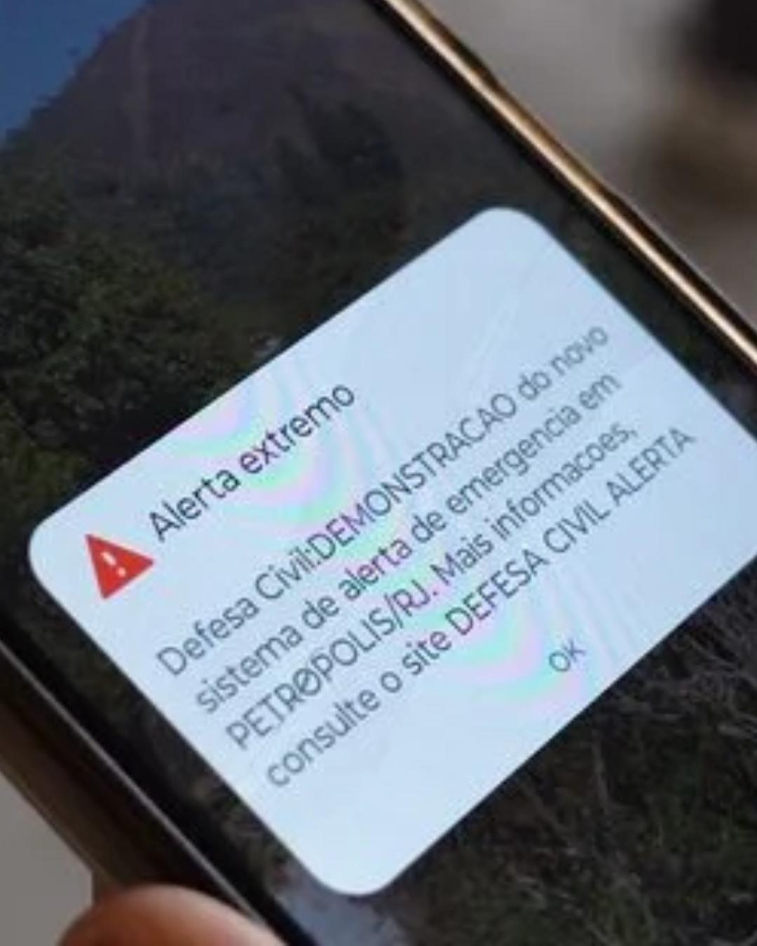 Defesa Civil orienta população a se cadastrar para receber alertas de temporais no Paraná