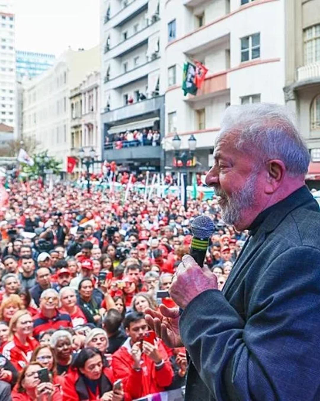 Lula participa de comício em Curitiba neste fim de semana