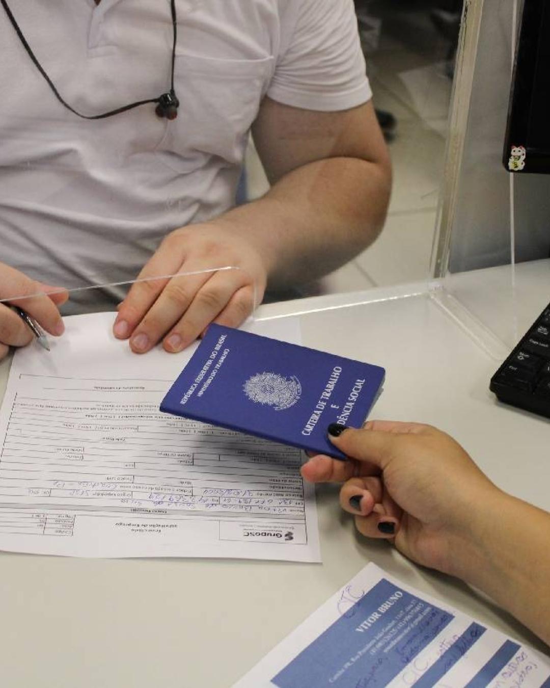 Mutirão de Empregos oferece mais de 16,5 mil vagas em Curitiba nesta quarta-feira (23)