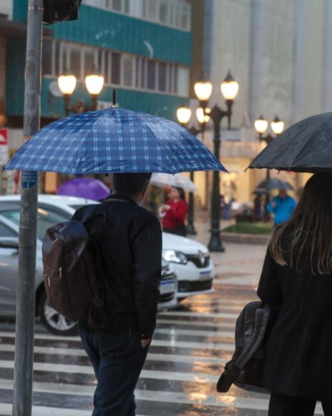 Paraná terá quarta-feira com chuva fraca, céu nublado e temperaturas baixas