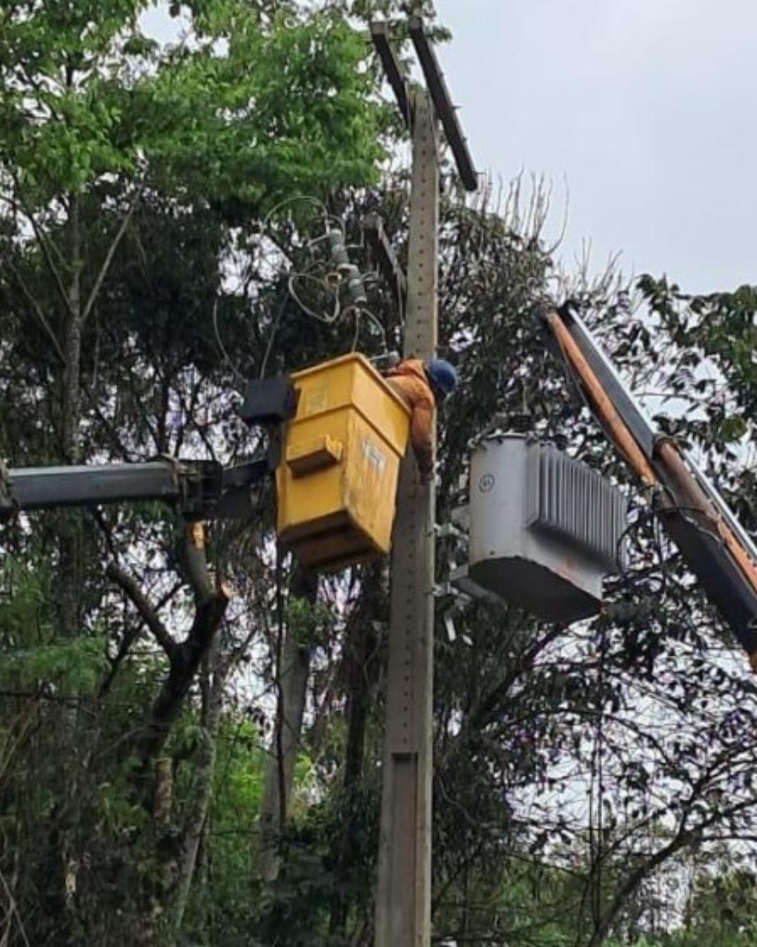 Temporal no Vale do Ribeira causa danos e Copel faz reparos emergenciais em áreas isoladas