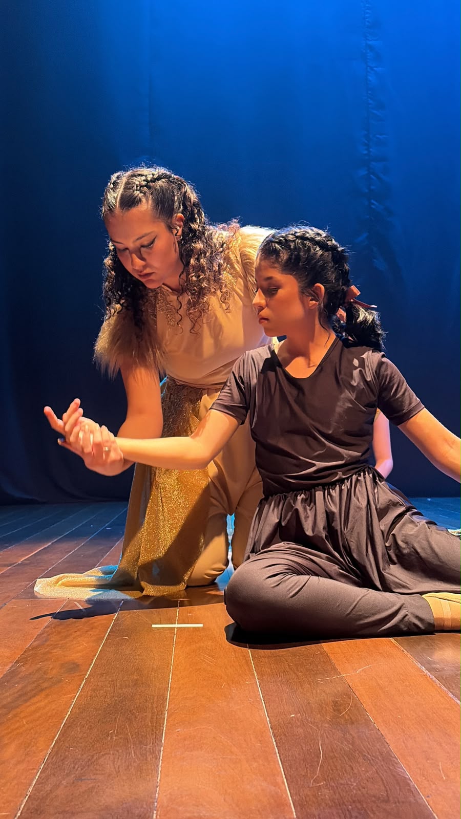 Dança transforma palco do Jardim Paulista em cenário de magia
