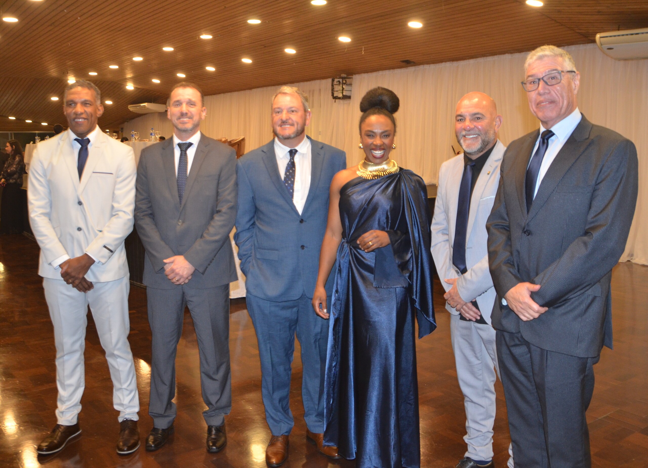 Parte da nova diretoria do clube que estará à frente da administração no triênio 2026-2029