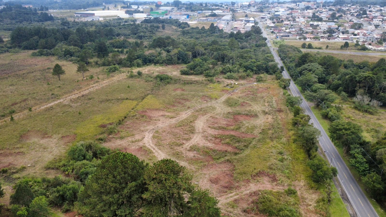 Área reservada para a expansão da Evertis do Brasil em Quatro Barras, que prevê ampliar a estrutura industrial em cerca de 4 mil metros quadrados e instalar duas novas linhas de produção até 2028