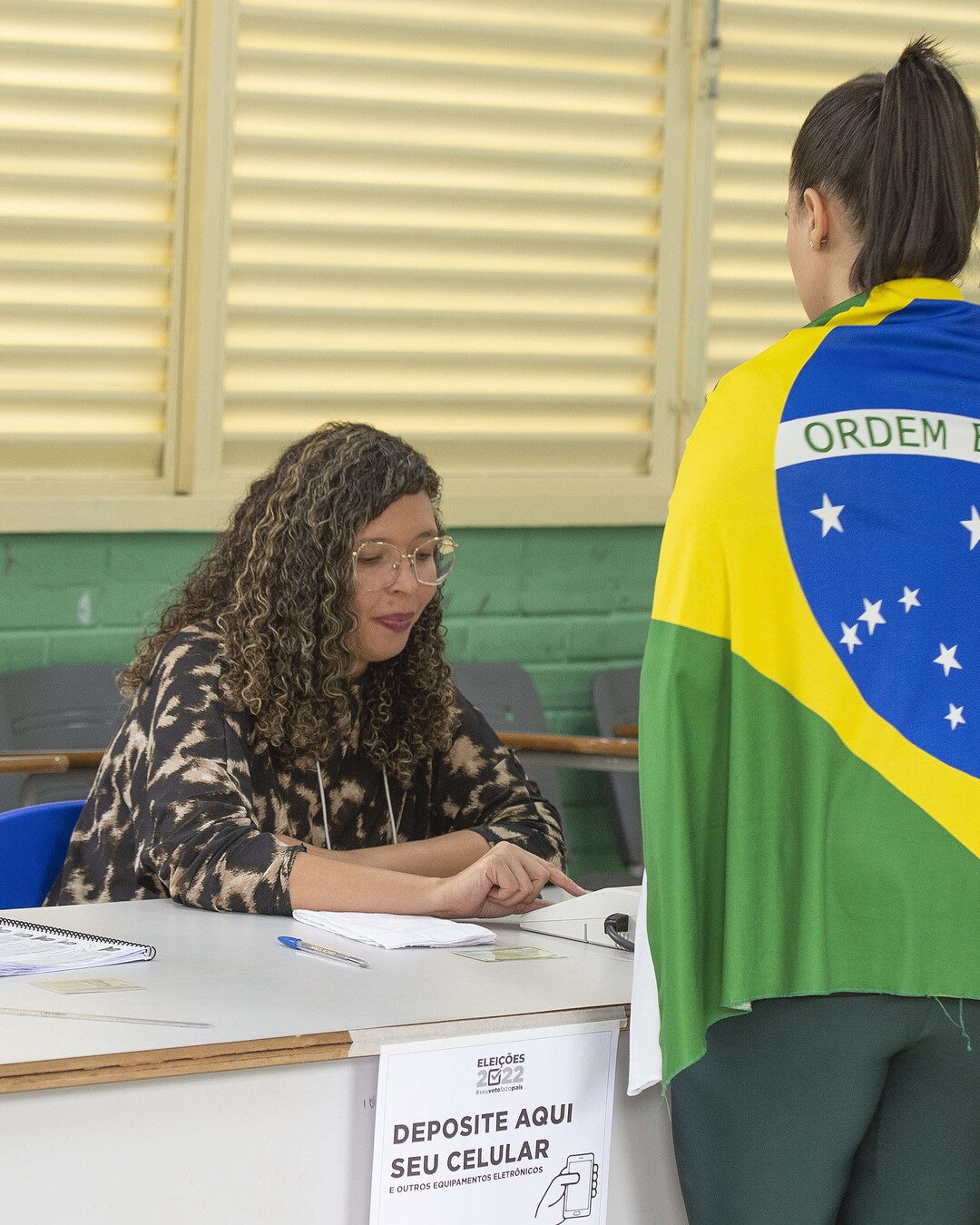O que é proibido no 2º turno: celular na cabine, boca de urna e lei seca