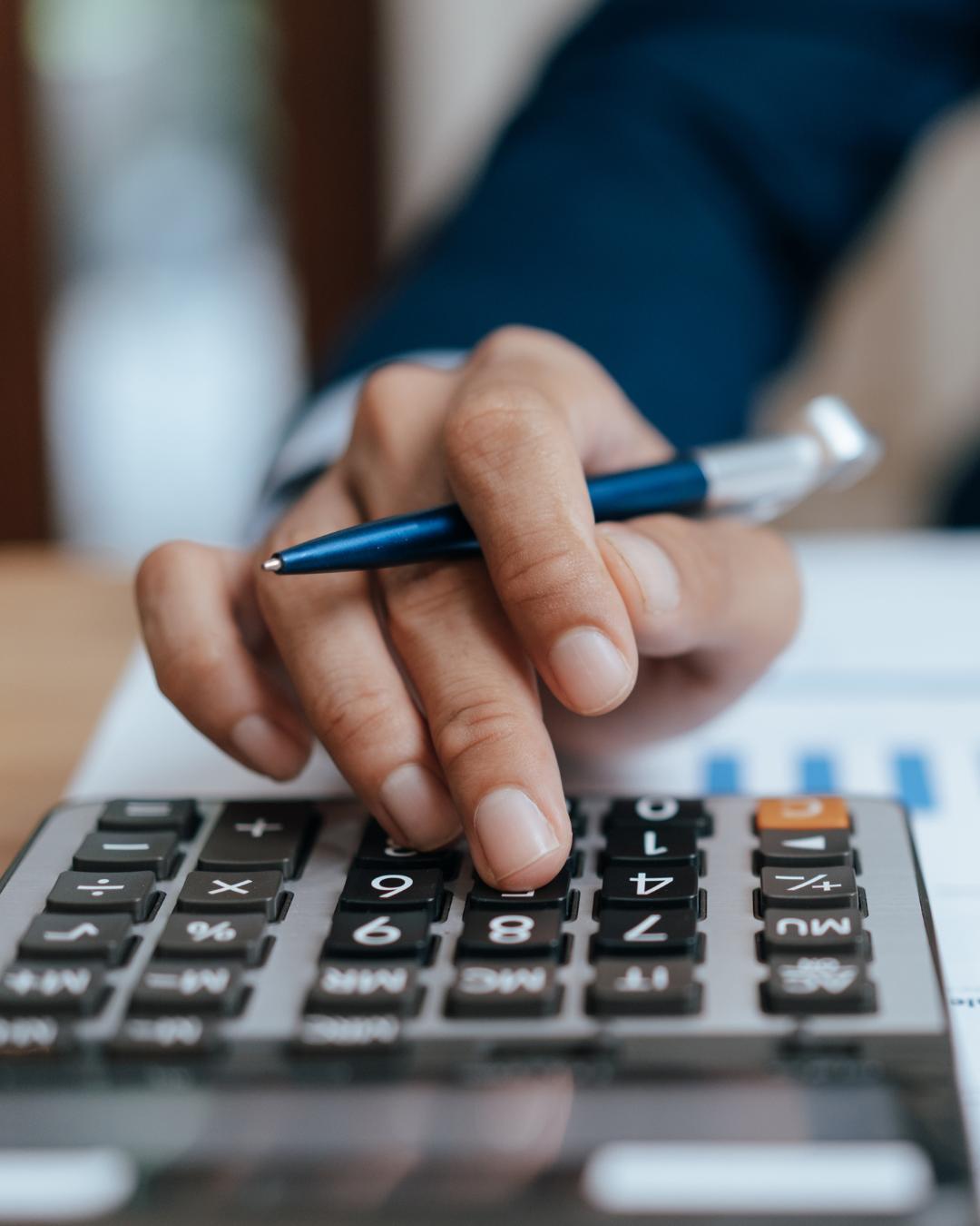 Senac PR disponibiliza 7 mil vagas gratuitas em cursos sobre finanças, segurança digital e IA